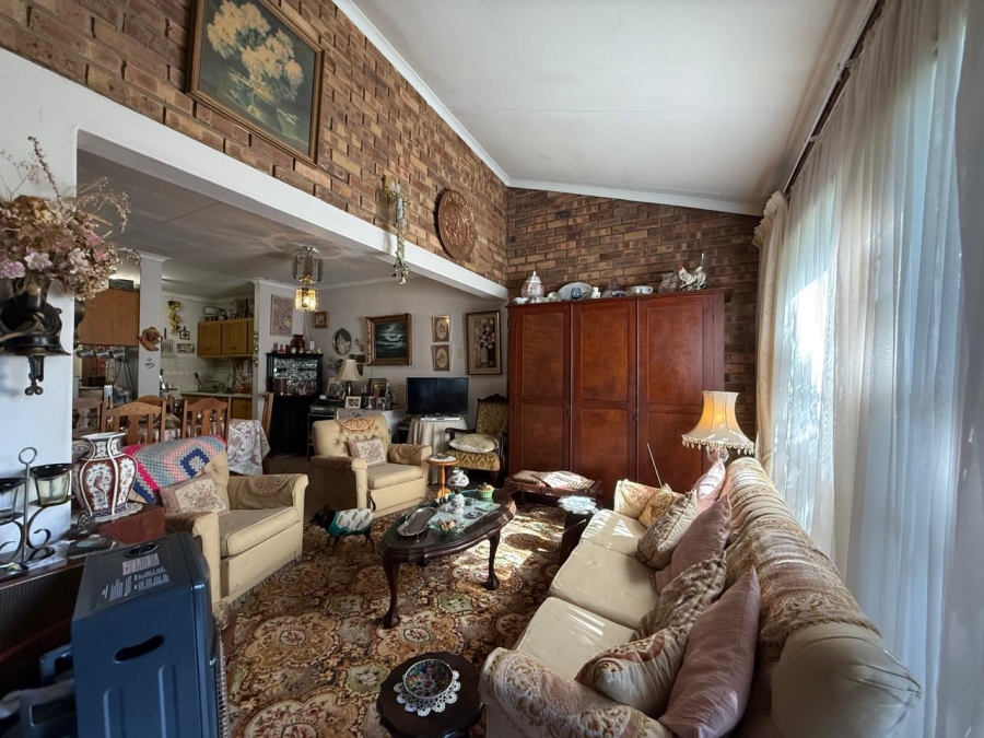 3 Bedroom Property for Sale in Pellissier Free State